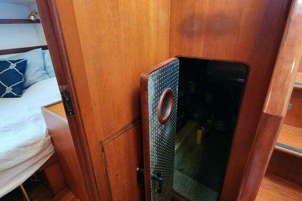 1998 Krogen Express 49