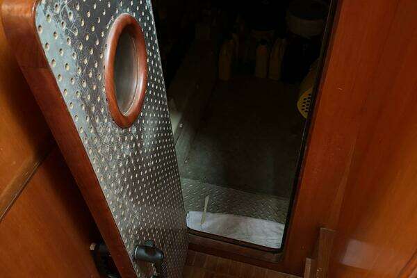 1998 Krogen Express 49