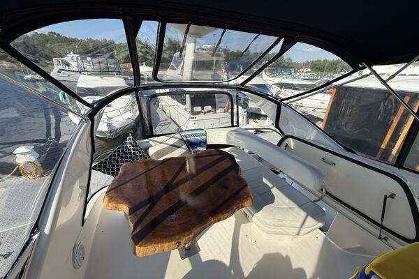 Sweet Spot 40ft Sea Ray Yacht For Sale