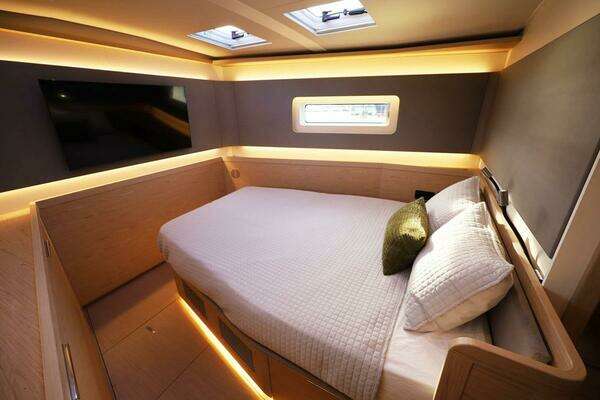 Beneteau Oceanis 60 Yacht For Sale