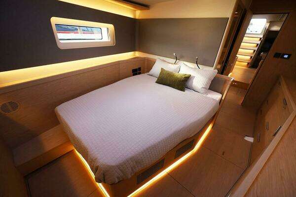 Beneteau Oceanis 60 Yacht For Sale