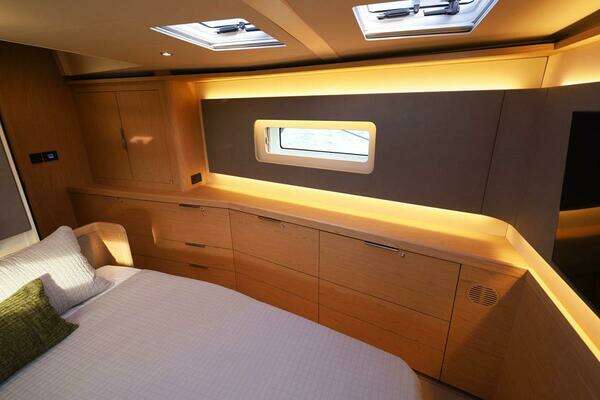 Beneteau Oceanis 60 Yacht For Sale