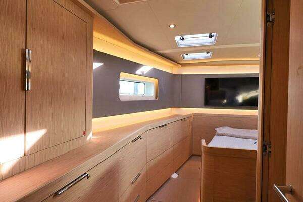 Beneteau Oceanis 60 Yacht For Sale