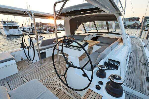 Beneteau Oceanis 60 Yacht For Sale