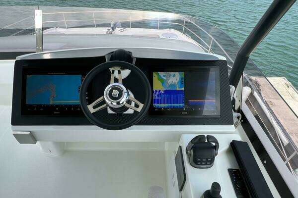 Fountaine Pajot MY6 Yacht For Sale