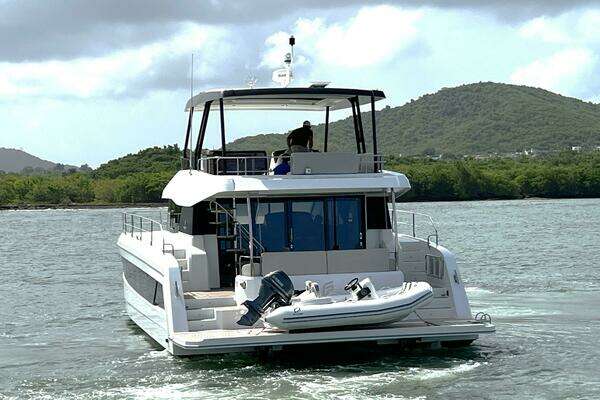 Fountaine Pajot MY6 Yacht For Sale
