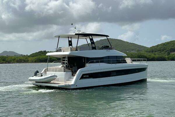 Fountaine Pajot MY6 Yacht For Sale