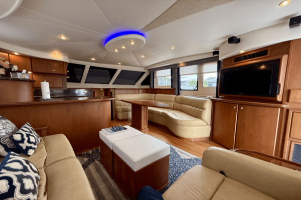 Silverton 50 CONVERTIBLE Yacht For Sale