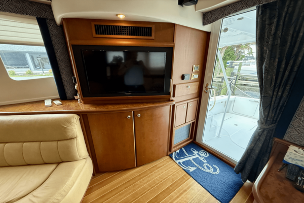 Silverton 50 CONVERTIBLE Yacht For Sale