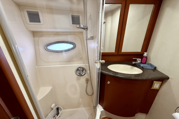 Silverton 50 CONVERTIBLE Yacht For Sale