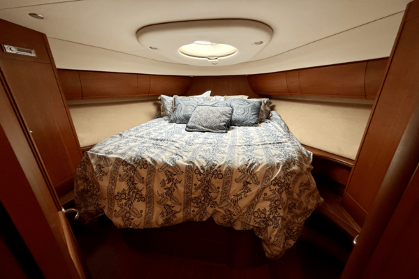 Silverton 50 CONVERTIBLE Yacht For Sale