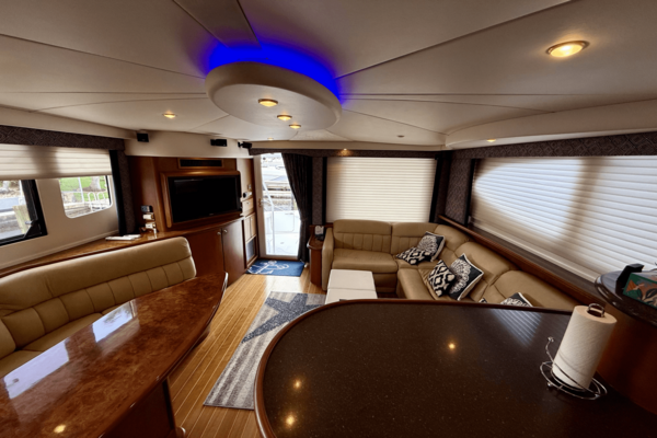Silverton 50 CONVERTIBLE Yacht For Sale