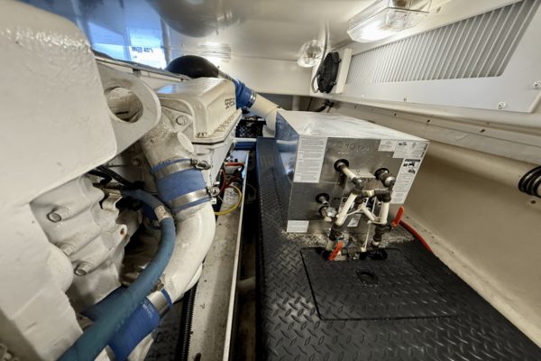 Silverton 50 CONVERTIBLE Yacht For Sale