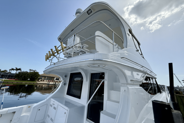 Silverton 50 CONVERTIBLE Yacht For Sale