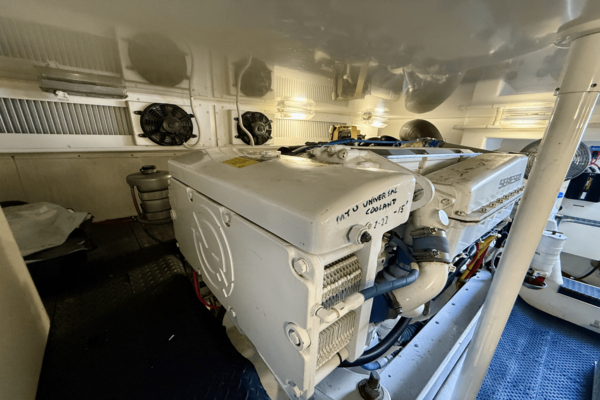 Silverton 50 CONVERTIBLE Yacht For Sale