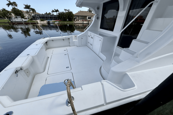 Silverton 50 CONVERTIBLE Yacht For Sale