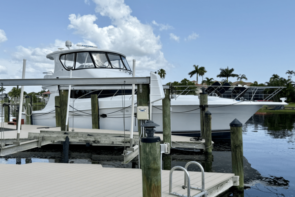 Silverton 50 CONVERTIBLE Yacht For Sale