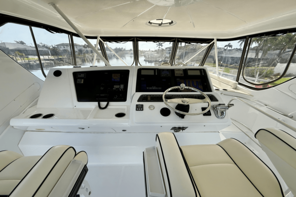 Silverton 50 CONVERTIBLE Yacht For Sale