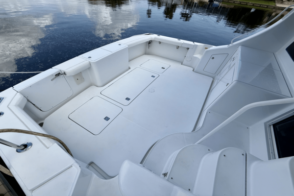 Silverton 50 CONVERTIBLE Yacht For Sale