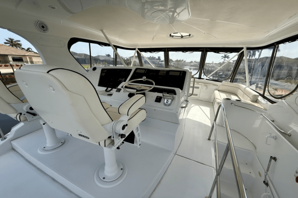 Silverton 50 CONVERTIBLE Yacht For Sale