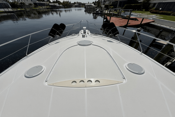 Silverton 50 CONVERTIBLE Yacht For Sale
