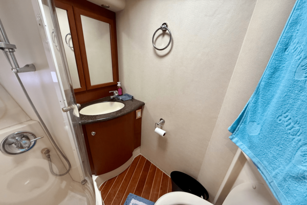 Silverton 50 CONVERTIBLE Yacht For Sale