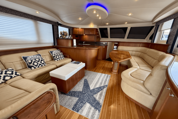 Silverton 50 CONVERTIBLE Yacht For Sale