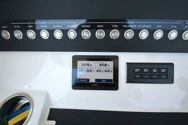 Regulator 31 Yacht For Sale