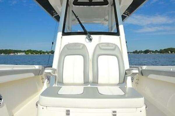 Regulator 31 Yacht For Sale