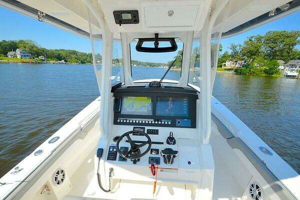 Regulator 31 Yacht For Sale