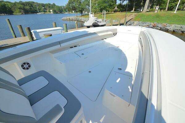 Regulator 31 Yacht For Sale