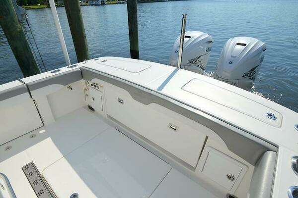 Regulator 31 Yacht For Sale