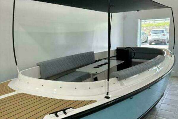 Photo of the 2023 Vision Fantail 217