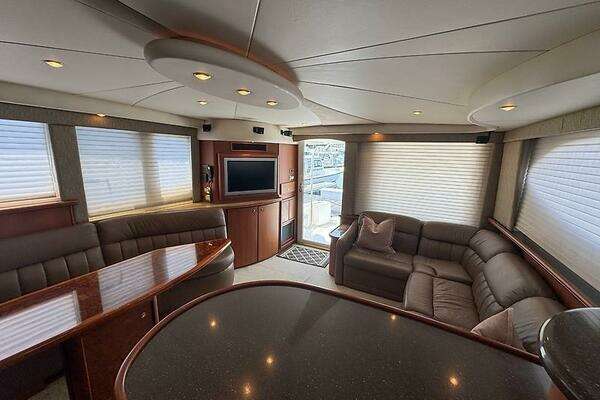 Silverton 48 Convertible Yacht For Sale