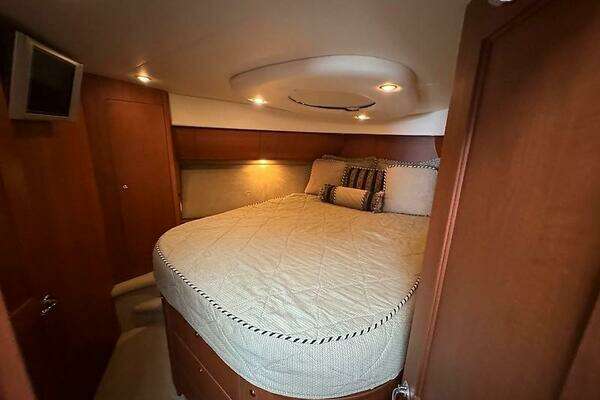 Silverton 48 Convertible Yacht For Sale