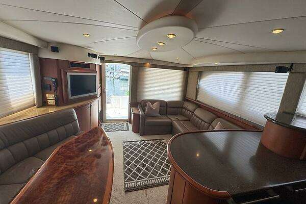 Silverton 48 Convertible Yacht For Sale