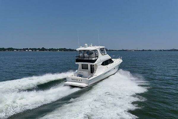Silverton 48 Convertible Yacht For Sale