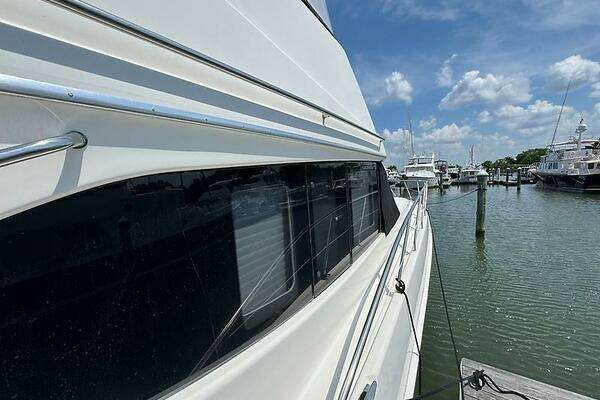 Silverton 48 Convertible Yacht For Sale