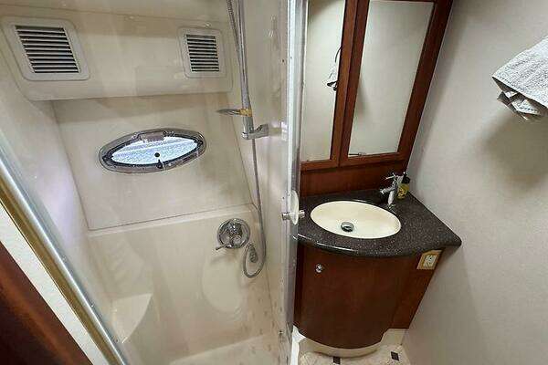 Silverton 48 Convertible Yacht For Sale