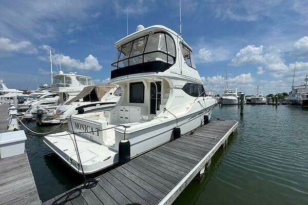 Silverton 48 Convertible Yacht For Sale