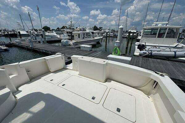 Silverton 48 Convertible Yacht For Sale