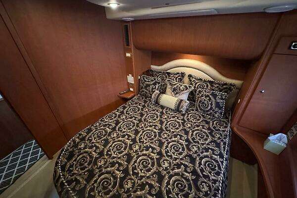 Silverton 48 Convertible Yacht For Sale