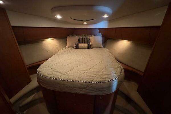 Silverton 48 Convertible Yacht For Sale
