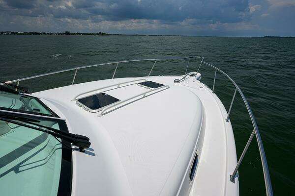 Pursuit 385 Offshore Yacht For Sale