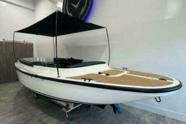 Photo of the 2023 Vision Fantail 217