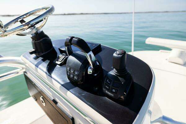 Contender 44 ST Yacht For Sale