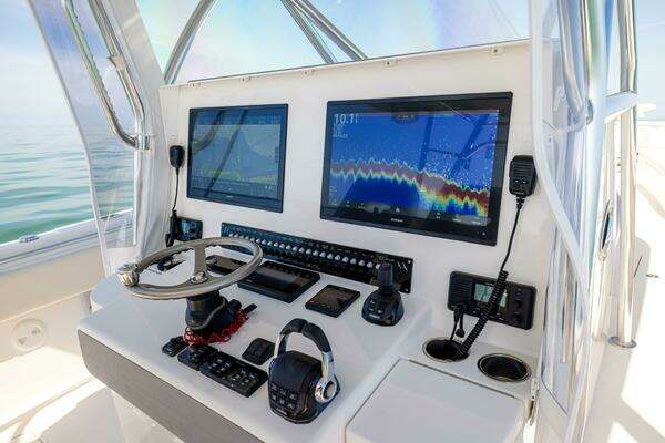 Contender 44 ST Yacht For Sale