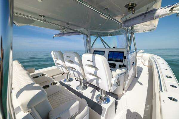 Contender 44 ST Yacht For Sale