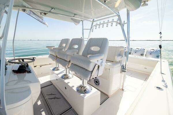 Contender 44 ST Yacht For Sale