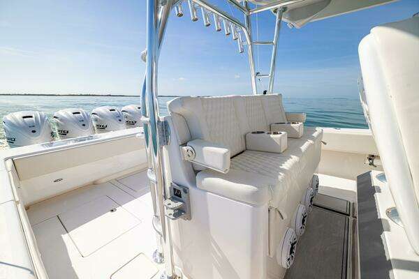 Contender 44 ST Yacht For Sale